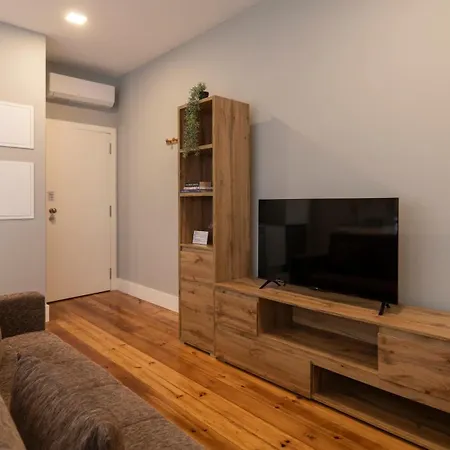 Stop & Relax - Parking Apartment