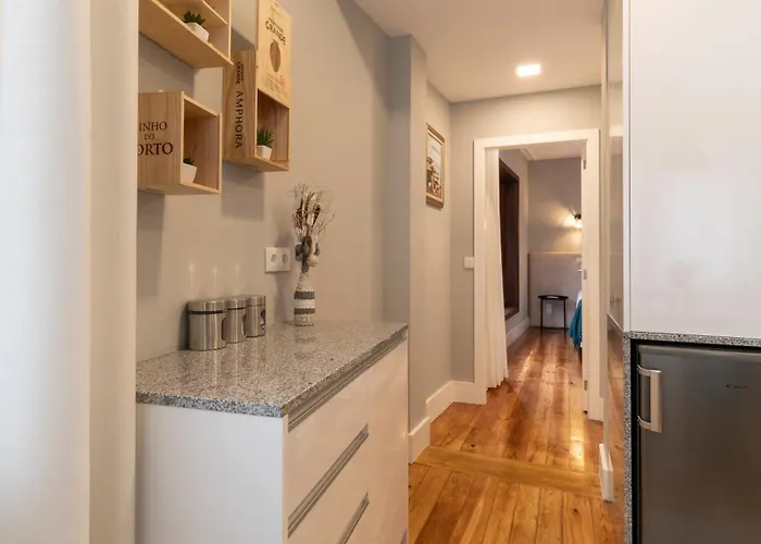 Stop & Relax - Free Parking Apartment *