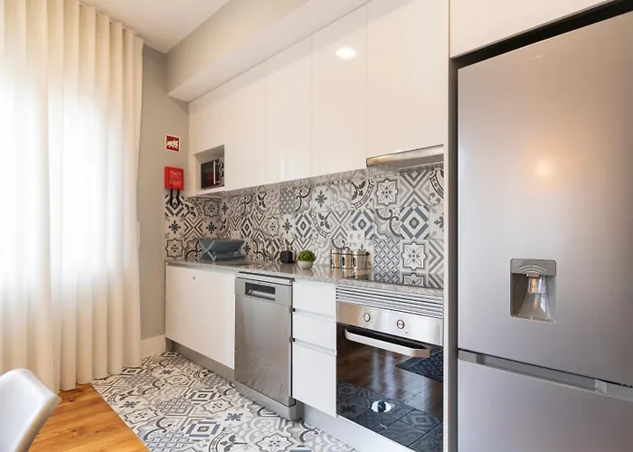 Stop & Relax - Free Parking Porto