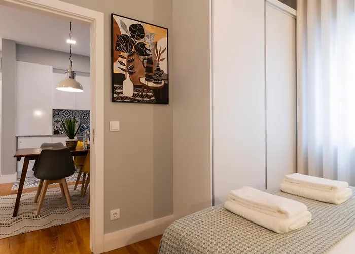 Stop & Relax - Free Parking بورتو